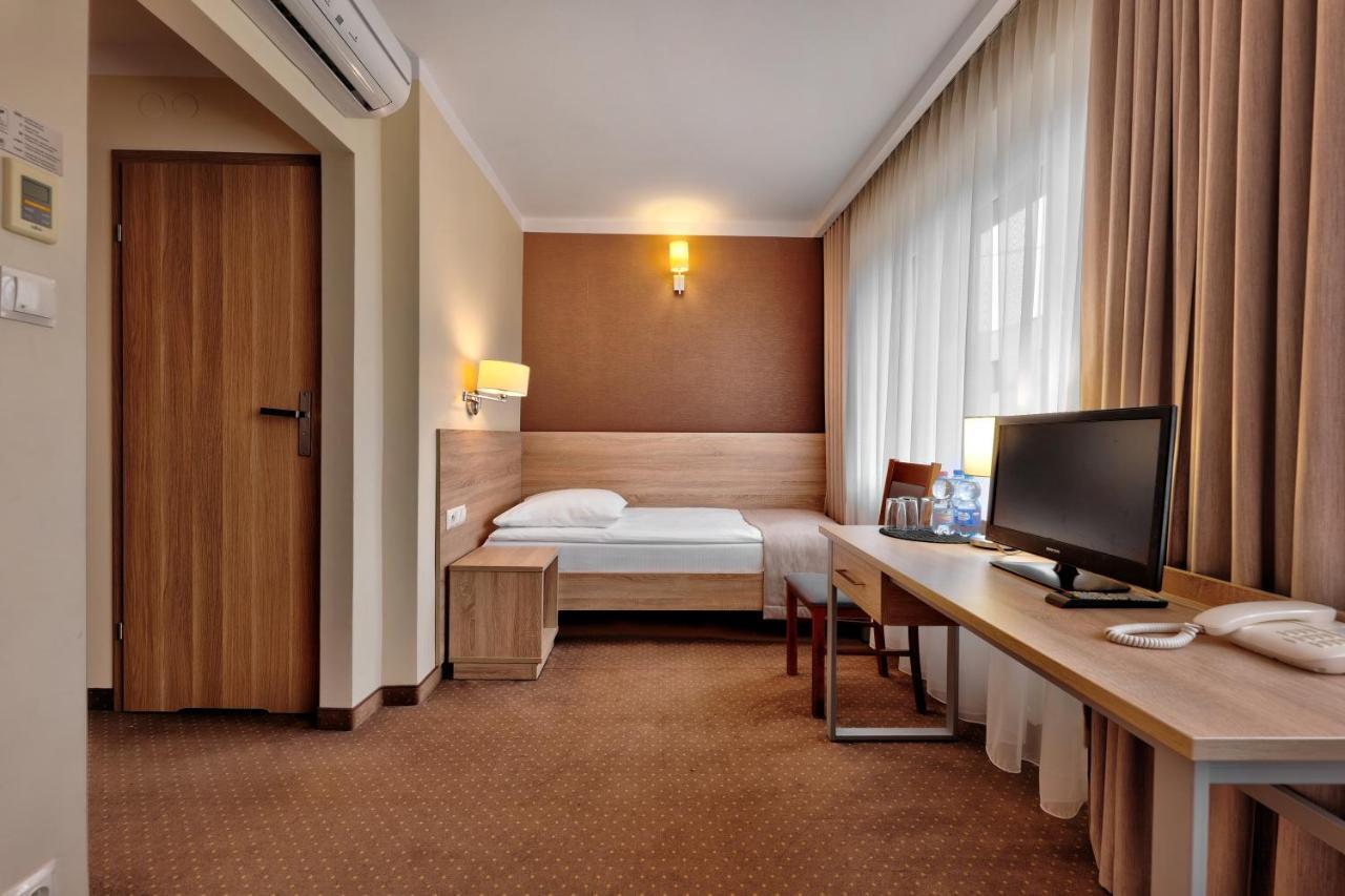 Hotel Lesny بياليستوك المظهر الخارجي الصورة